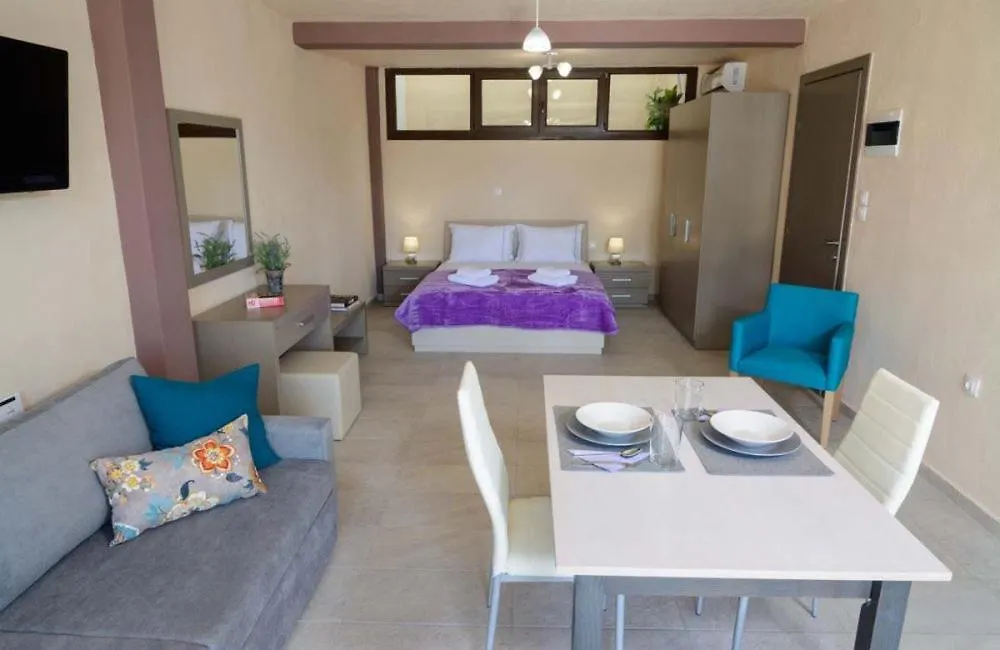Nico E Marie Apartments & Maison, 70M To Beach, Toroni