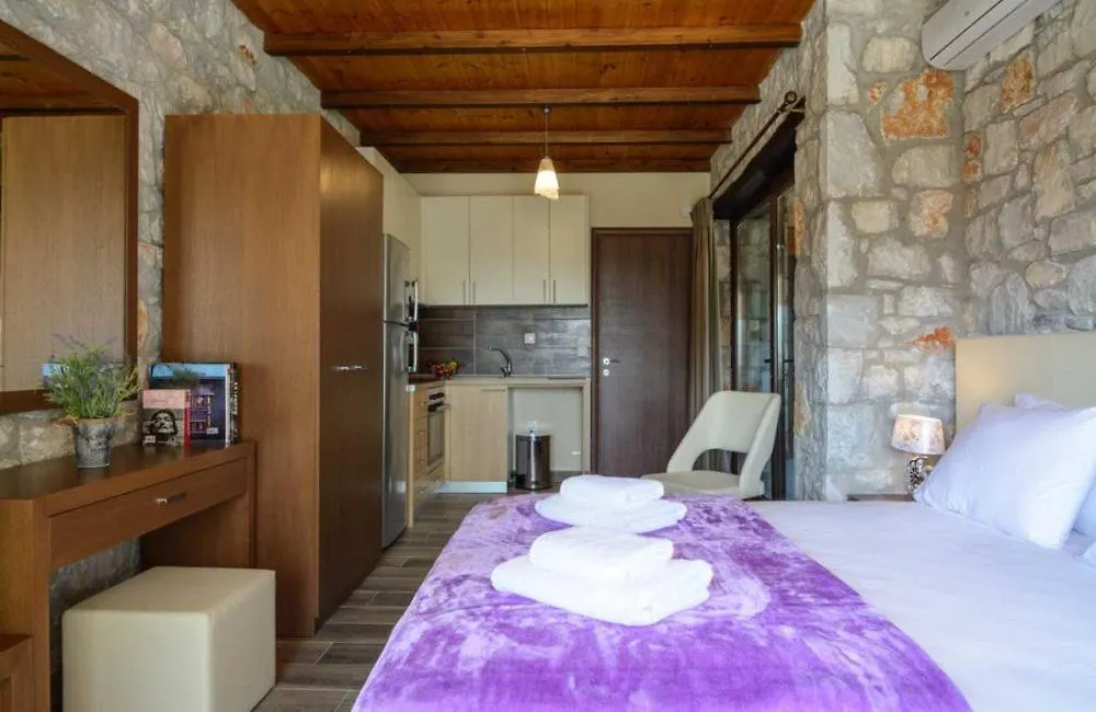 Nico E Marie Apartments & Maison, 70M To Beach, Toroni
