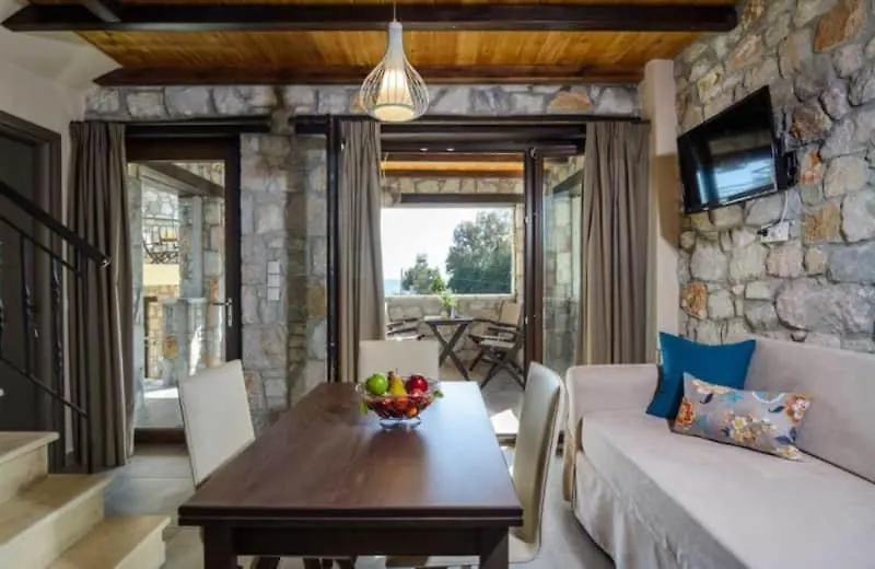 Nico E Marie Apartments & Maison, 70M To Beach, Toroni