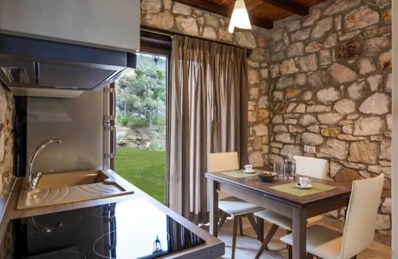 Nico E Marie Apartments & Maison, 70M To Beach, Toroni